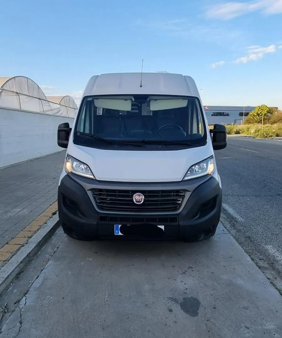 Furgoneta Camper Hotel Cadiz Spain